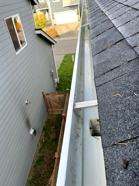 BEST Gutter Cleaning in Port Orchard, WA  Image